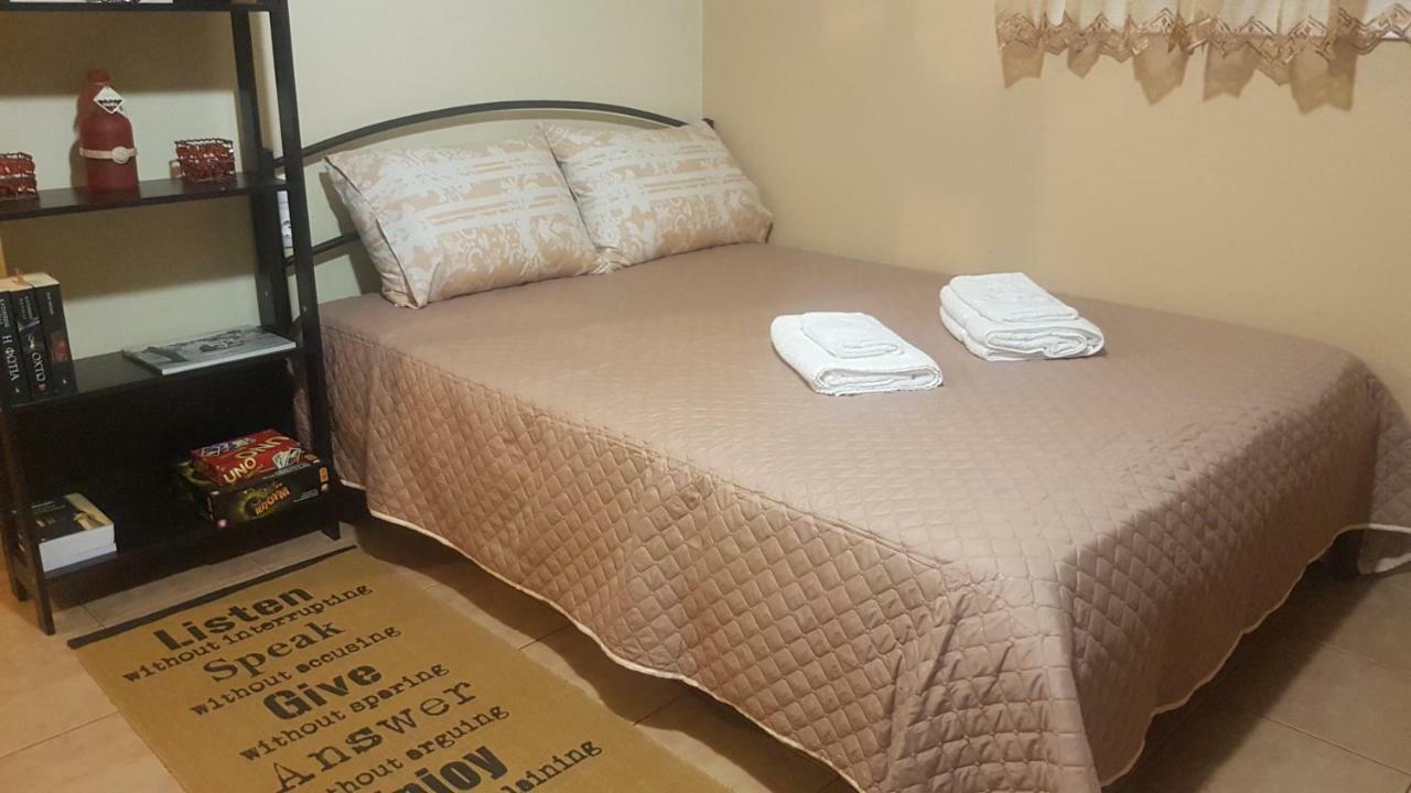 דירות Mesolóngion Cozy Loft מראה חיצוני תמונה