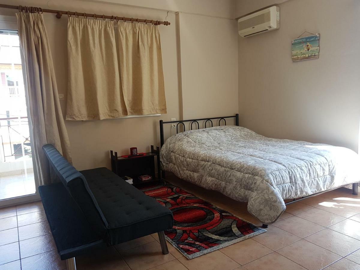 דירות Mesolóngion Cozy Loft מראה חיצוני תמונה